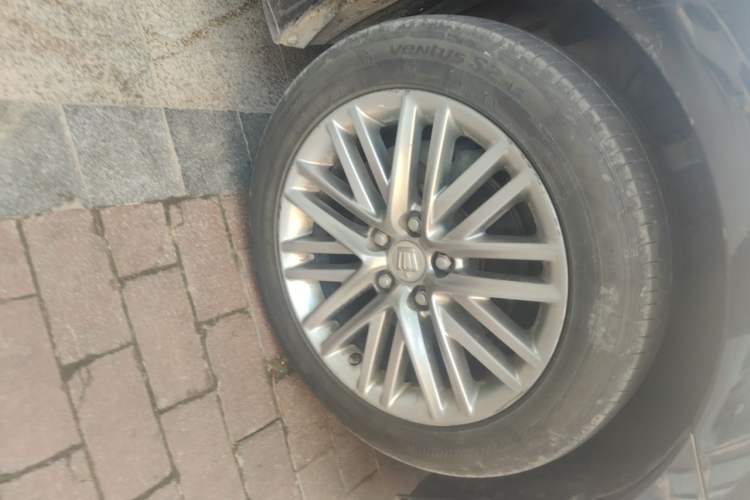 Used Toyota Crown 2017 2.0T Sport Edition Right Front Wheel Hub