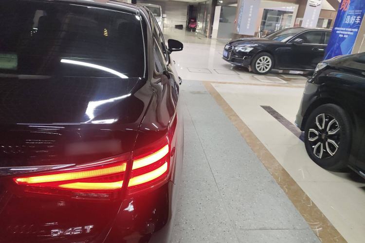 Used Toyota Crown 2017 2.0T Sport Edition Right Rear Taillight