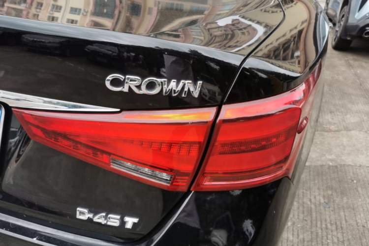 Used Toyota Crown 2017 2.0T Sport Edition Right Rear Taillight
