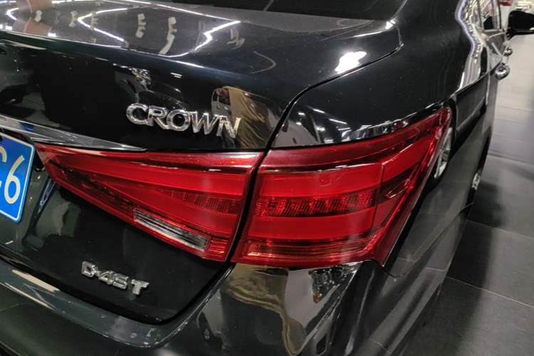 Used Toyota Crown 2017 2.0T Sport Edition Right Rear Taillight