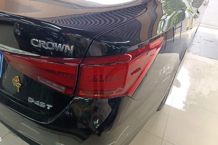 Used Toyota Crown 2017 2.0T Sport Edition Right Rear Taillight