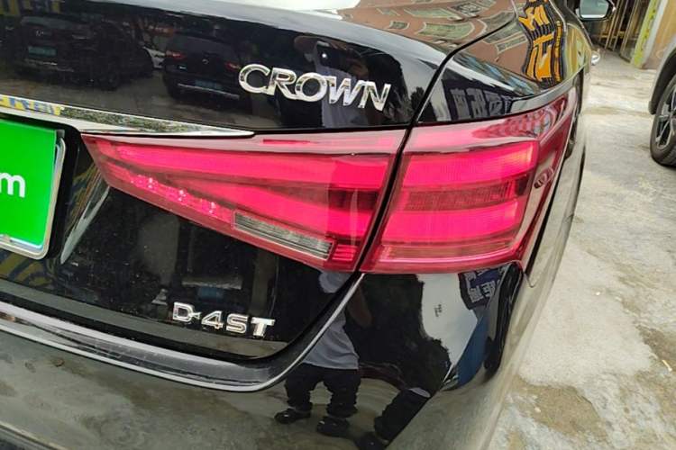 Used Toyota Crown 2017 2.0T Sport Edition Right Rear Taillight