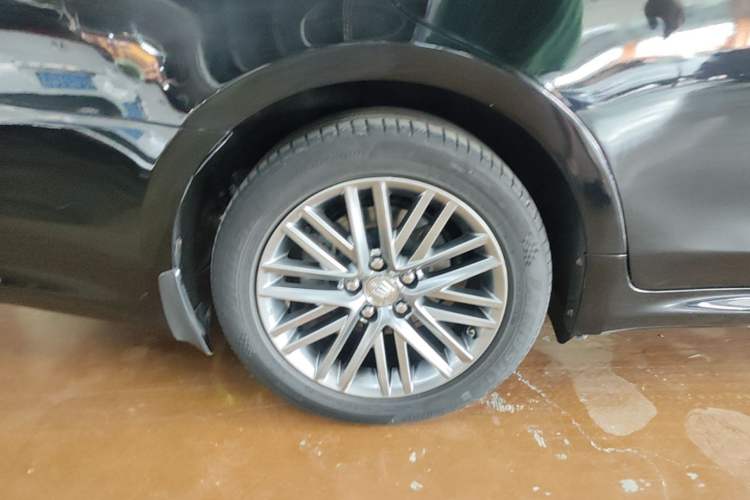 Used Toyota Crown 2017 2.0T Sport Edition Right Rear Wheel Hub