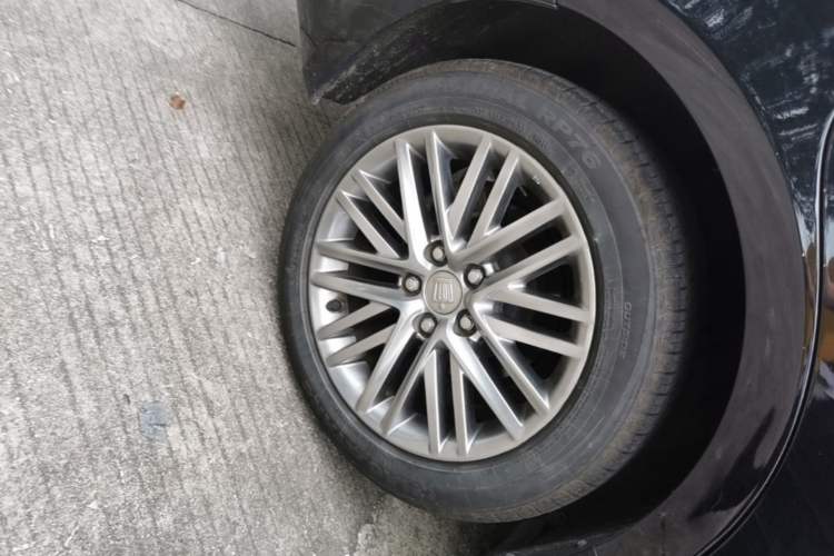 Used Toyota Crown 2017 2.0T Sport Edition Right Rear Wheel Hub