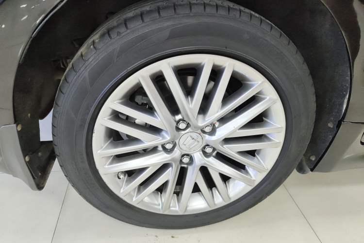 Used Toyota Crown 2017 2.0T Sport Edition Right Rear Wheel Hub