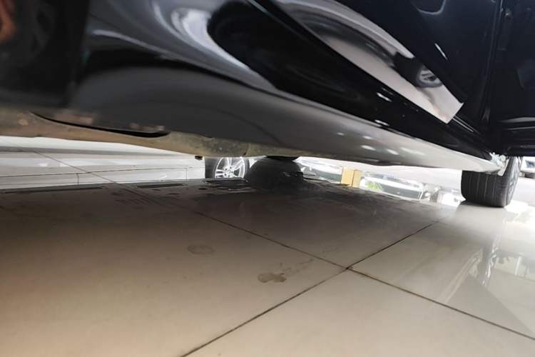 Used Toyota Crown 2017 2.0T Sport Edition Right Side Sill