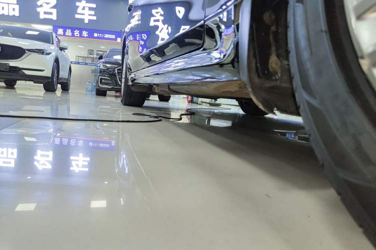 Used Toyota Crown 2017 2.0T Sport Edition Right Side Sill
