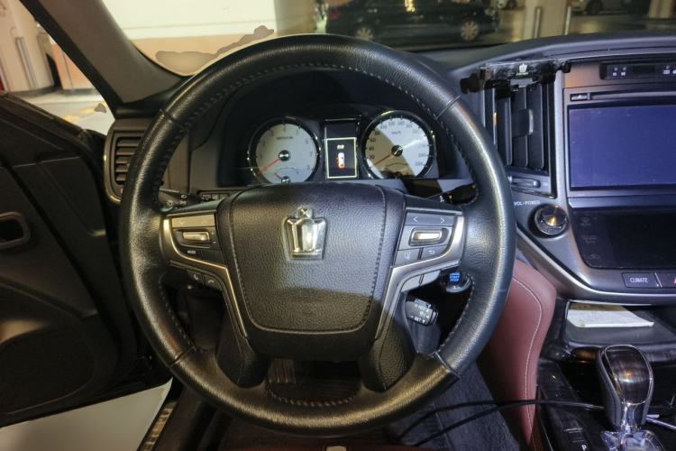Used Toyota Crown 2017 2.0T Sport Edition Steering Wheel