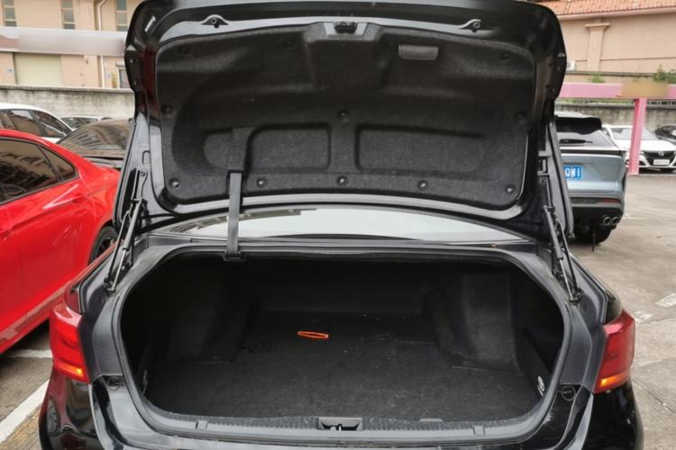 Used Toyota Crown 2017 2.0T Sport Edition Trunk