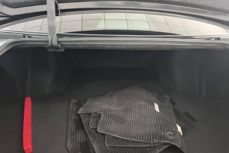 Used Toyota Crown 2017 2.0T Sport Edition Trunk