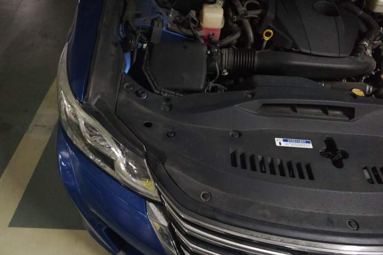 Used Toyota Crown 2017 2.0T Sport Edition Engine Bay Right