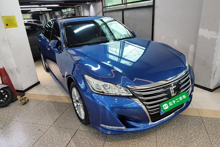 Used Toyota Crown 2017 2.0T Sport Edition Front Right 45 Deg