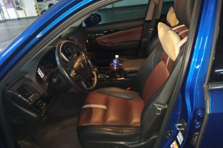 Used Toyota Crown 2017 2.0T Sport Edition Left Front Seat