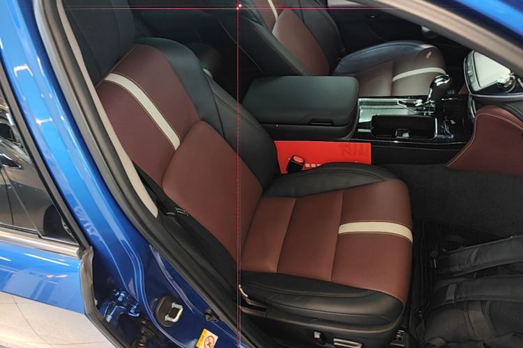 Used Toyota Crown 2017 2.0T Sport Edition Right Front Seat