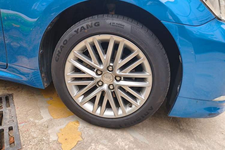 Used Toyota Crown 2017 2.0T Sport Edition Right Front Wheel Hub