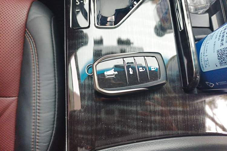 Used Toyota Crown 2017 2.0T Sport Edition Vehicle Key