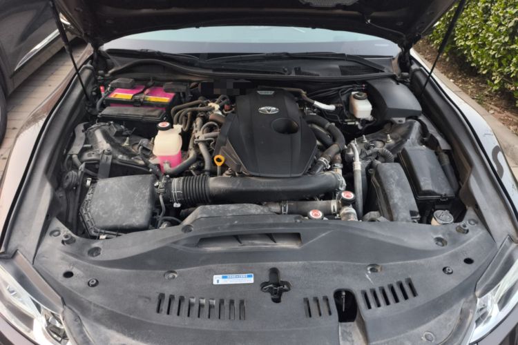 Used Toyota Crown 2017 2.0T Sport Edition Engine Bay