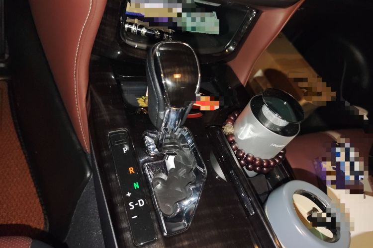 Used Toyota Crown 2017 2.0T Sport Edition Gear Lever
