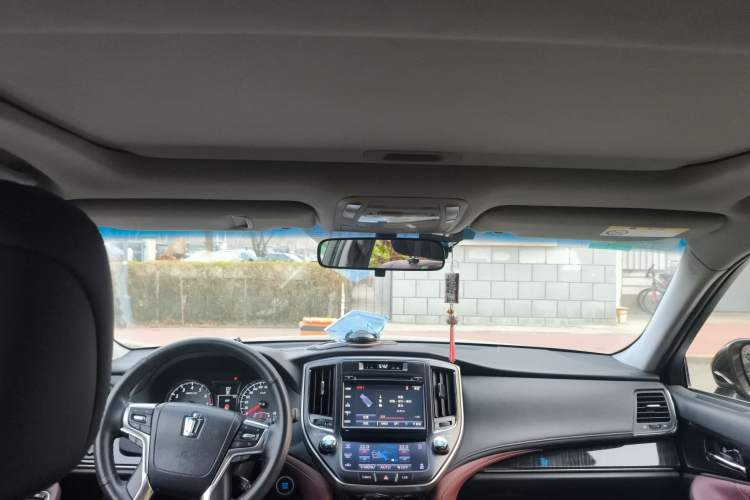 Used Toyota Crown 2017 2.0T Sport Edition Headliner