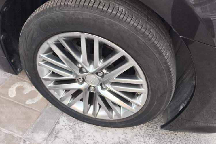Used Toyota Crown 2017 2.0T Sport Edition Right Front Wheel Hub