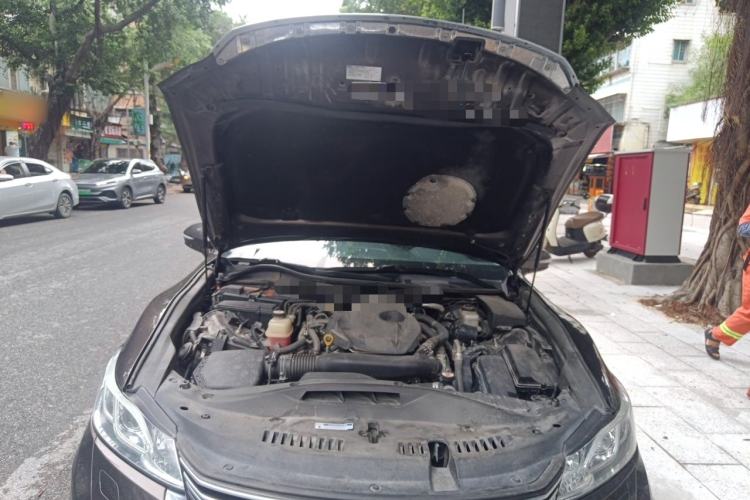 Used Toyota Crown 2017 2.0T Sport Edition Engine Bay