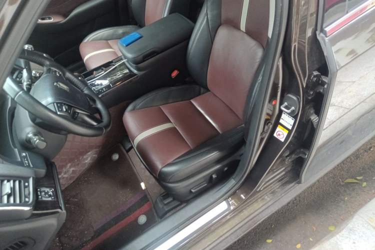 Used Toyota Crown 2017 2.0T Sport Edition Left Front Seat