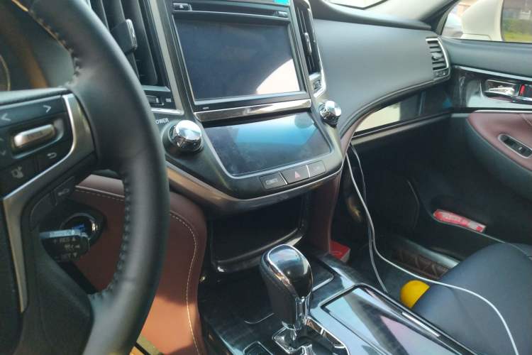 Used Toyota Crown 2017 2.0T Sport Edition Audio And AC Panel