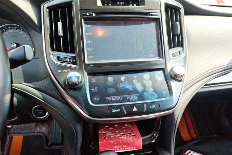 Used Toyota Crown 2017 2.0T Sport Edition Audio And AC Panel