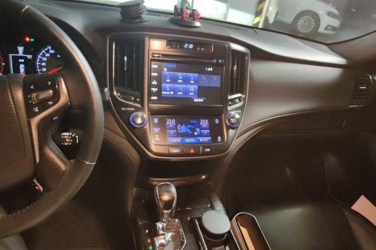 Used Toyota Crown 2017 2.0T Sport Edition Audio And AC Panel