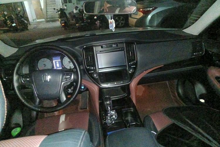 Used Toyota Crown 2017 2.0T Sport Edition Center Console