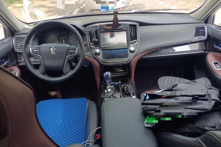 Used Toyota Crown 2017 2.0T Sport Edition Center Console