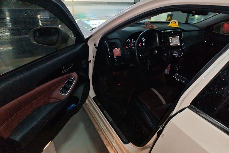 Used Toyota Crown 2017 2.0T Sport Edition Driver Seat