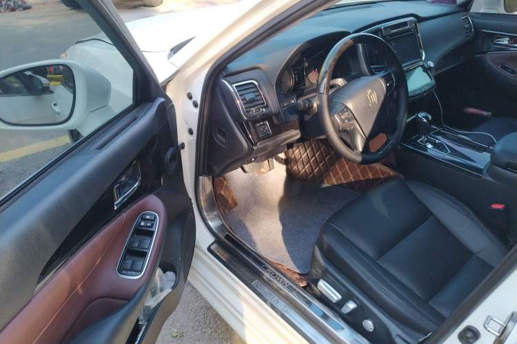 Used Toyota Crown 2017 2.0T Sport Edition Driver Seat