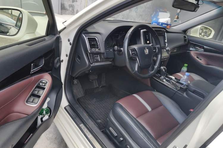 Used Toyota Crown 2017 2.0T Sport Edition Driver Seat