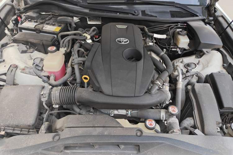 Used Toyota Crown 2017 2.0T Sport Edition Engine Bay