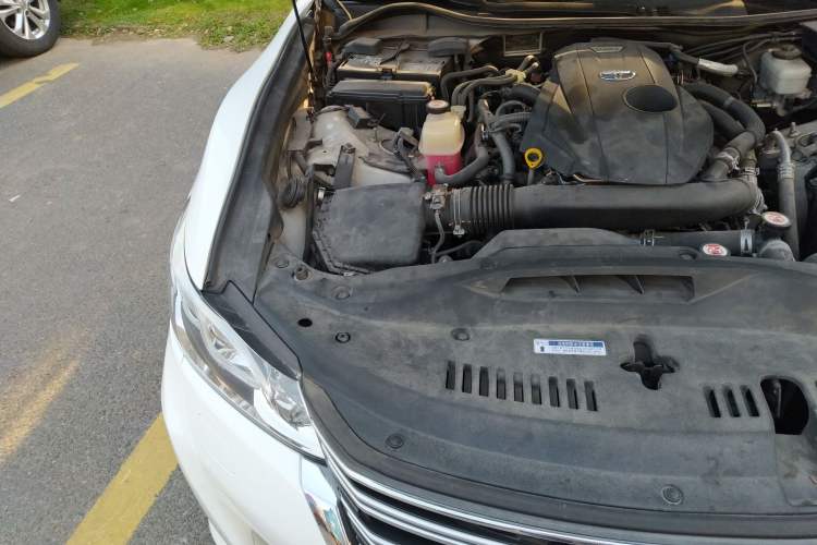 Used Toyota Crown 2017 2.0T Sport Edition Engine Bay Right