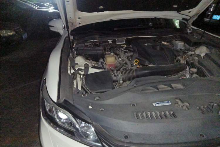 Used Toyota Crown 2017 2.0T Sport Edition Engine Bay Right