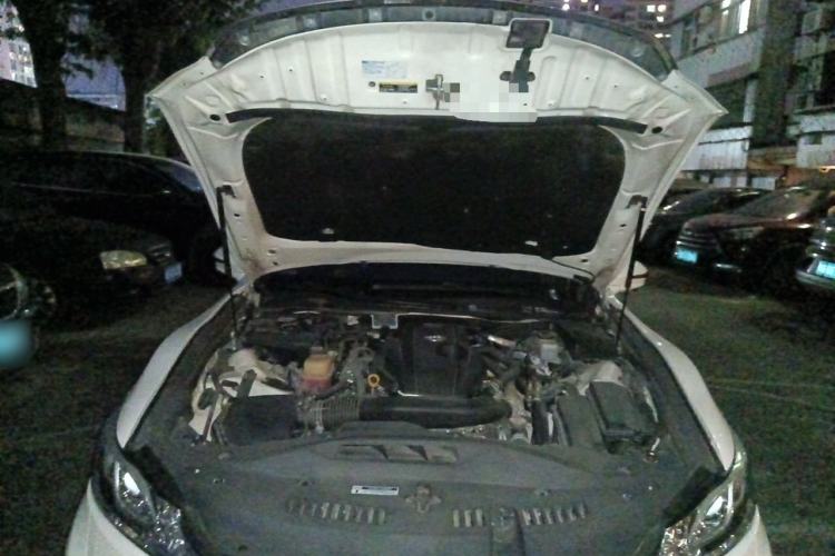 Used Toyota Crown 2017 2.0T Sport Edition Engine Bay