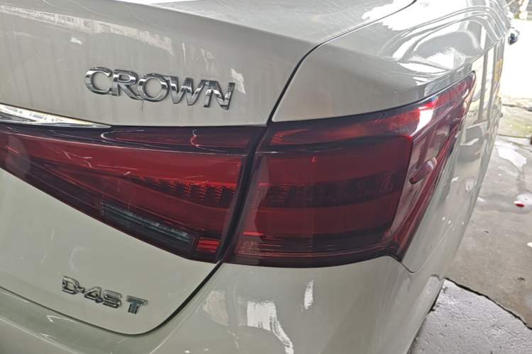 Used Toyota Crown 2017 2.0T Sport Edition Exterior 3
