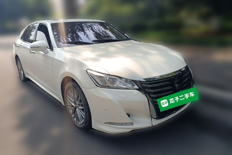 Used Toyota Crown 2017 2.0T Sport Edition Front Right 45 Deg