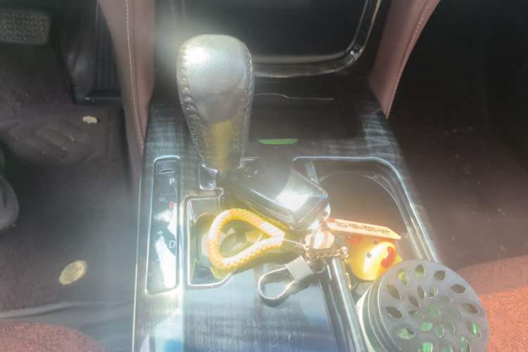 Used Toyota Crown 2017 2.0T Sport Edition Gear Lever