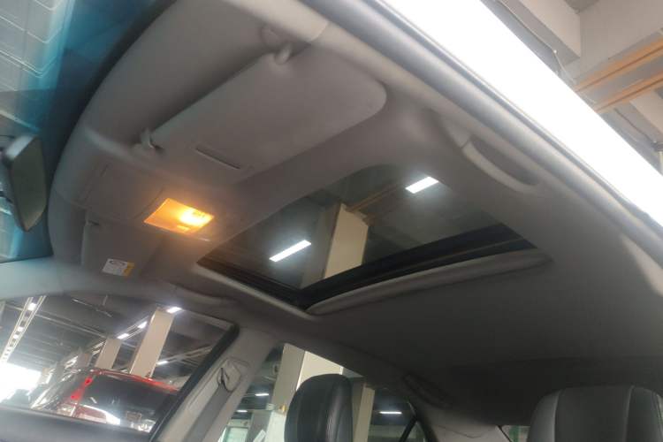 Used Toyota Crown 2017 2.0T Sport Edition Headliner