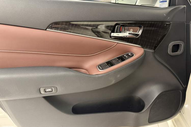 Used Toyota Crown 2017 2.0T Sport Edition Interior 11