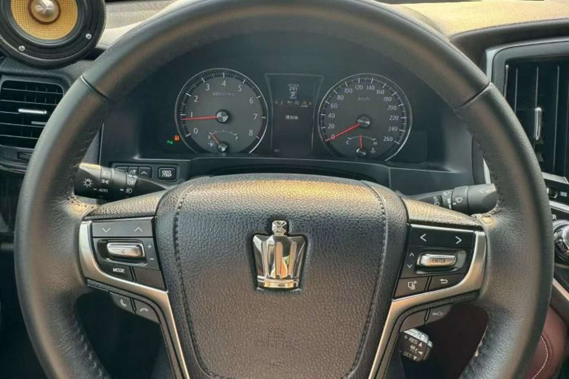 Used Toyota Crown 2017 2.0T Sport Edition Interior 2
