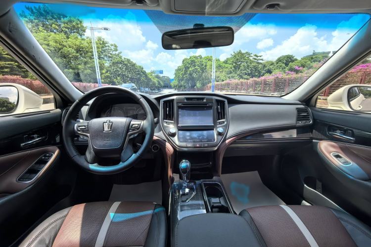 Used Toyota Crown 2017 2.0T Sport Edition Interior 3
