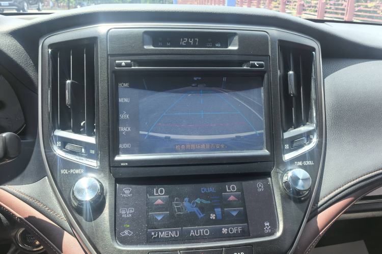 Used Toyota Crown 2017 2.0T Sport Edition Interior 9