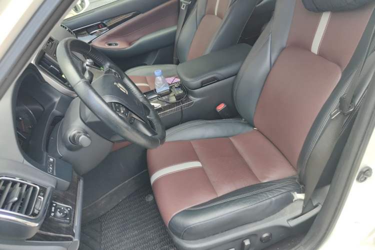 Used Toyota Crown 2017 2.0T Sport Edition Left Front Seat