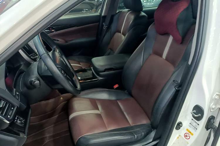Used Toyota Crown 2017 2.0T Sport Edition Left Front Seat
