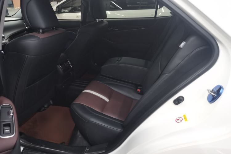 Used Toyota Crown 2017 2.0T Sport Edition Left Rear Seat