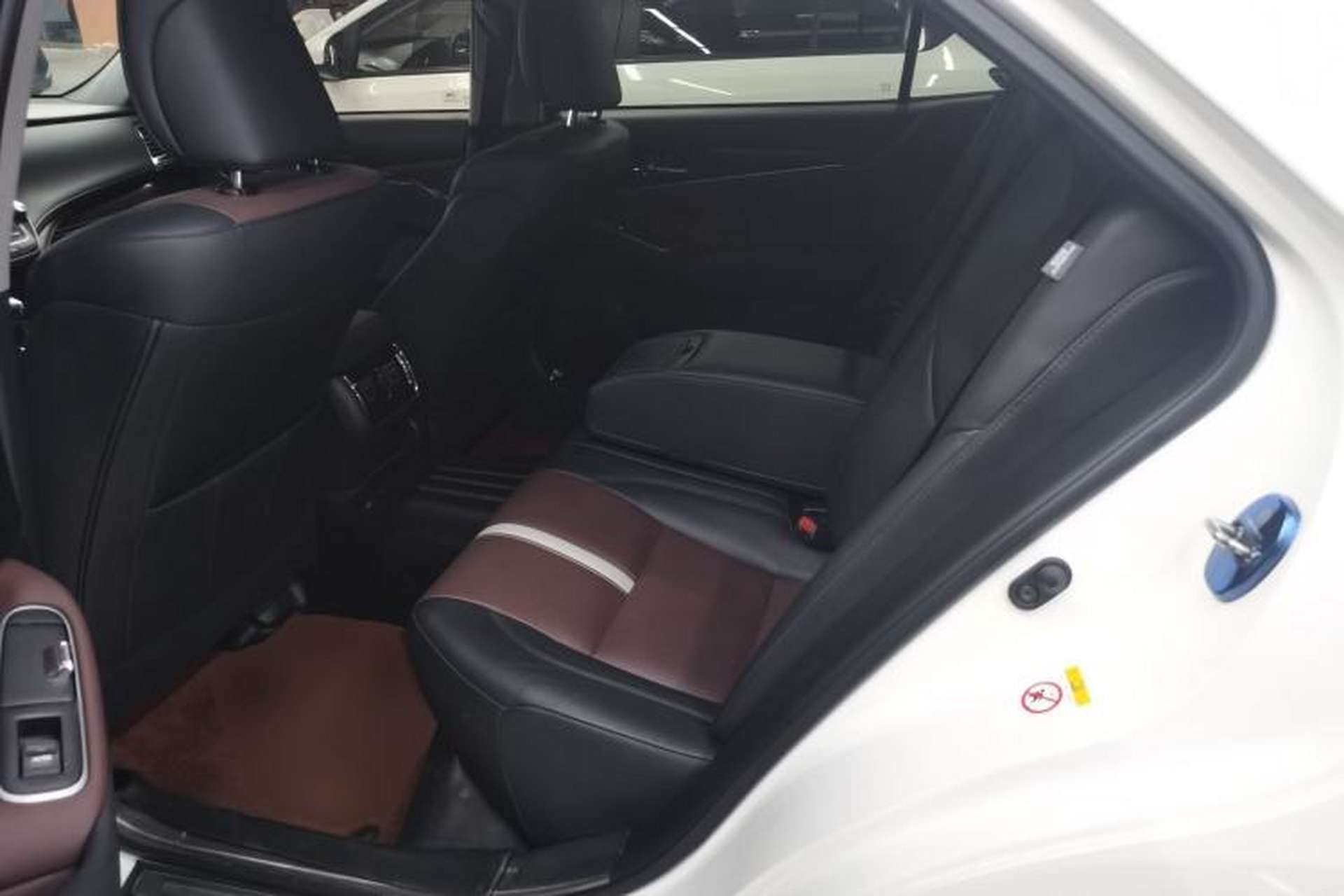 Used Toyota Crown 2017 2.0T Sport Edition Left Rear Seat